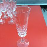 Set of 12 glasses of chiseled crystal