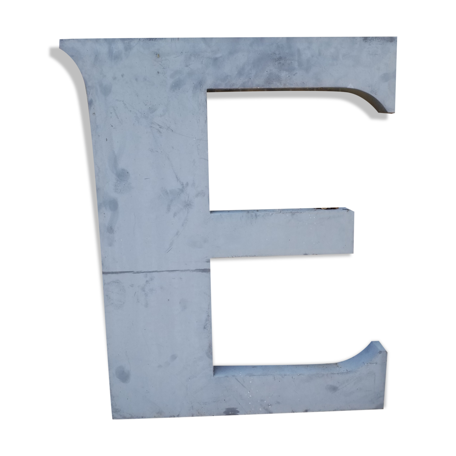 Lettre en zinc