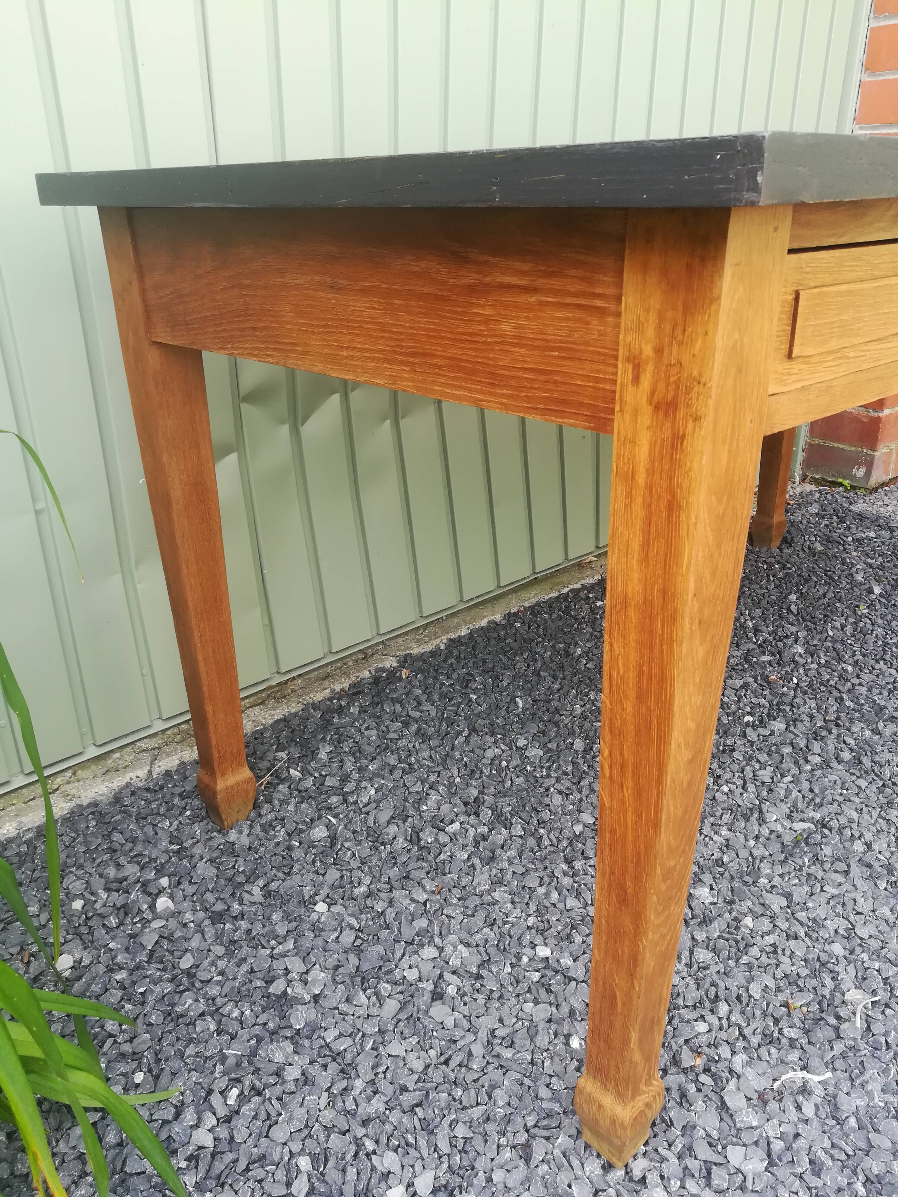 Oak table
