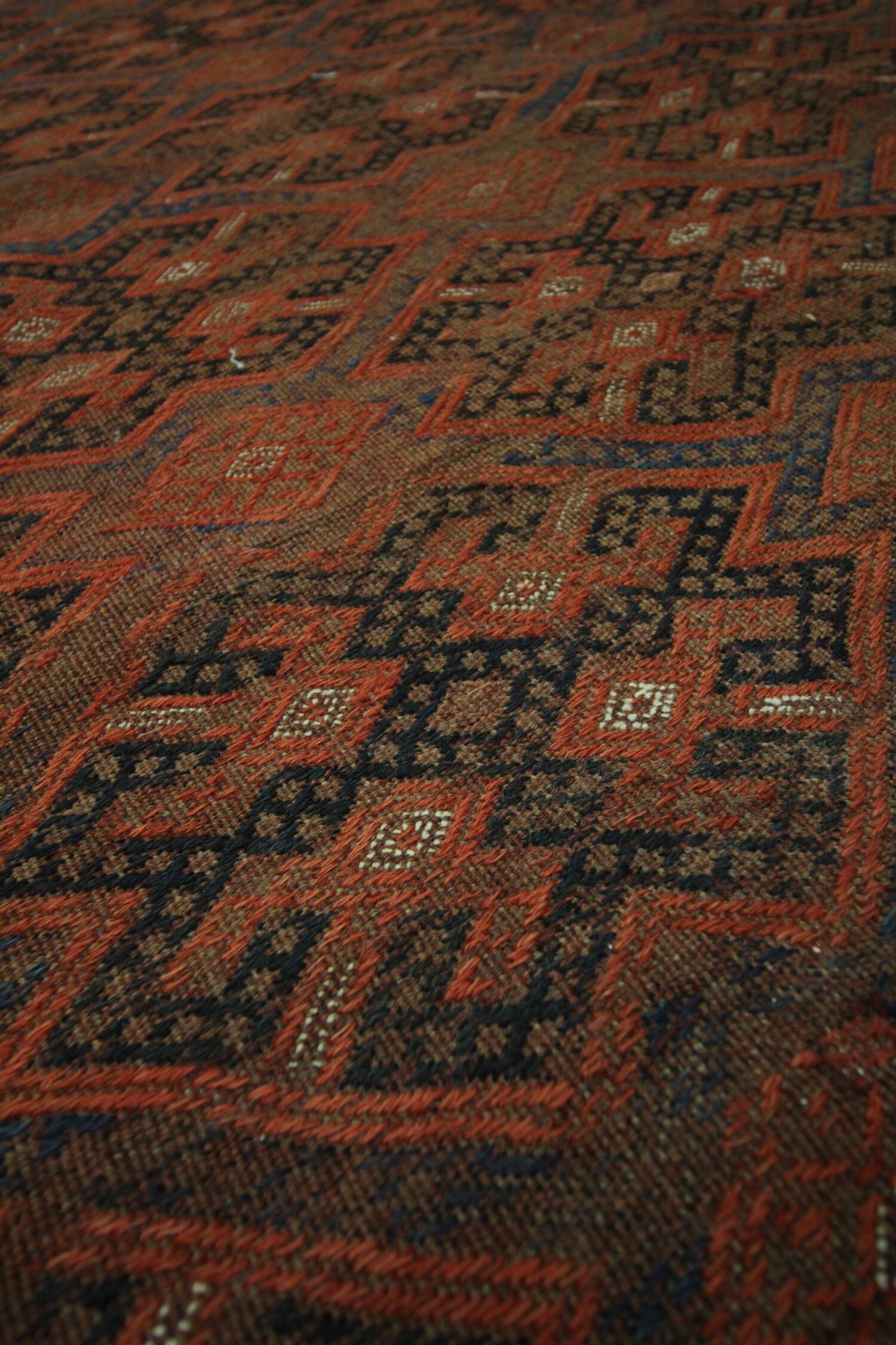 Antique Sumakh Kilim Rug, 1920s Tribal Wool Flatweave Carpet 178 x 118 cm