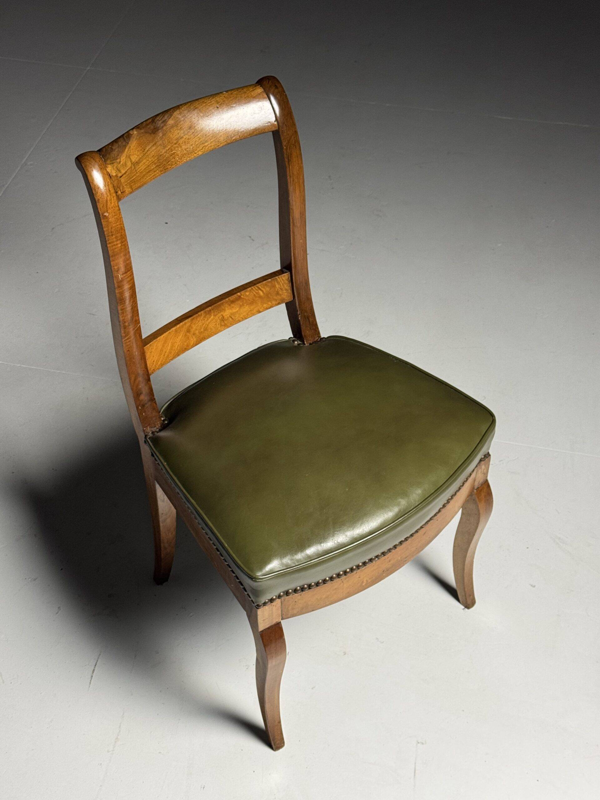 Set of 5 dining chairs