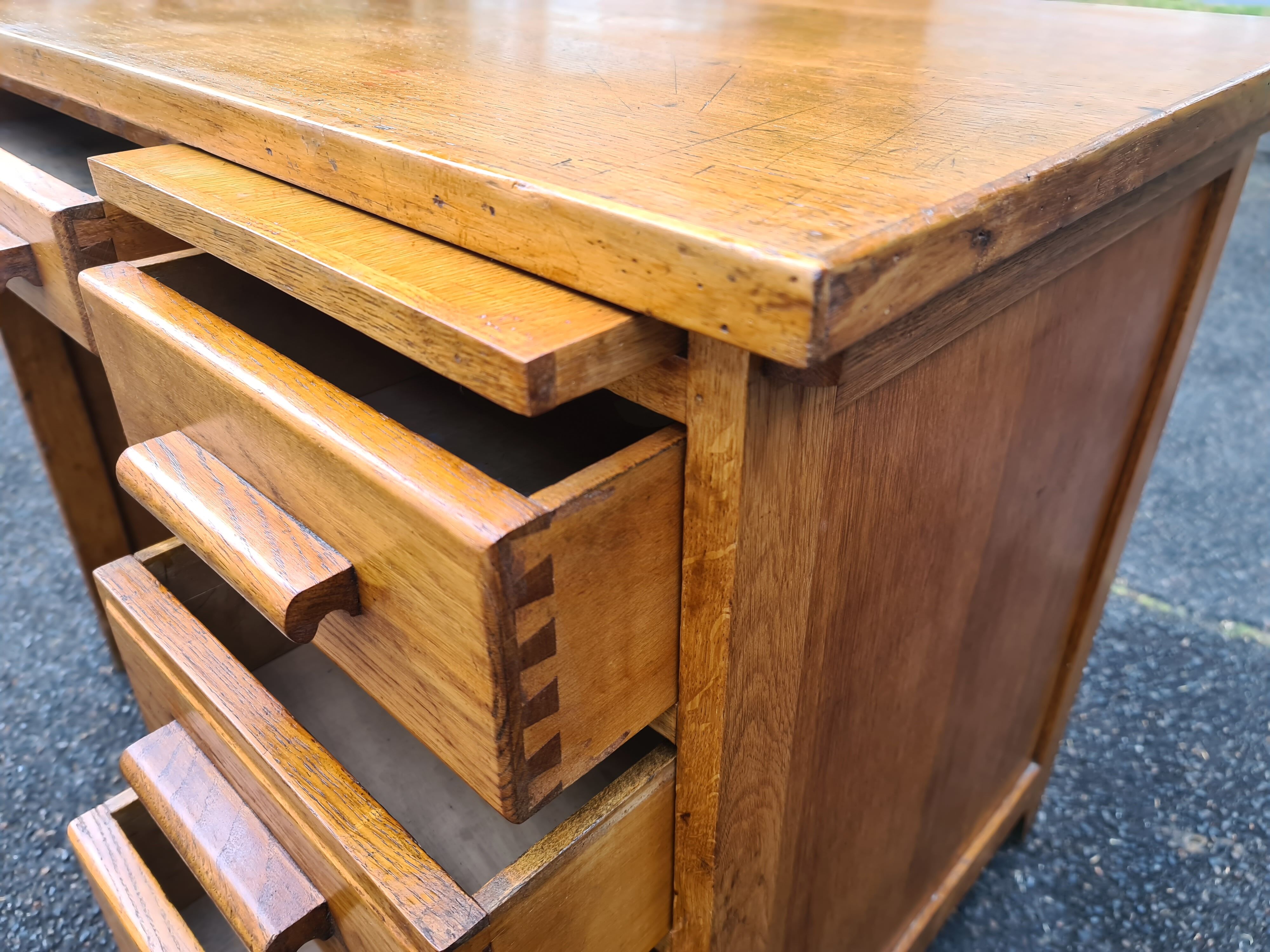 Bureau vintage maître d'école circa 1950