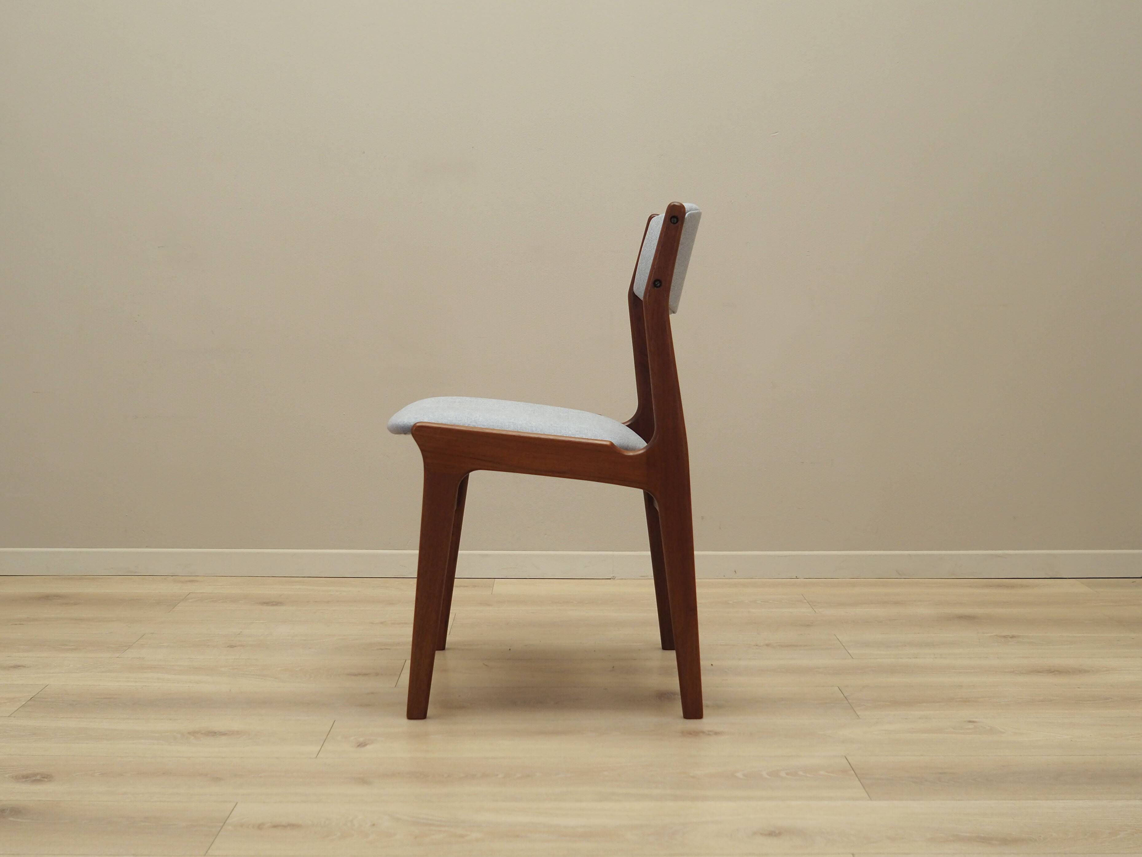 Ensemble de six chaises en teck, design danois, années 1970, fabrication : Nova