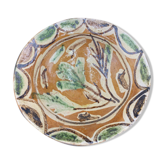 Ancien plat en terre-cuite vernissée à décor floral polychrome, pakistan multan