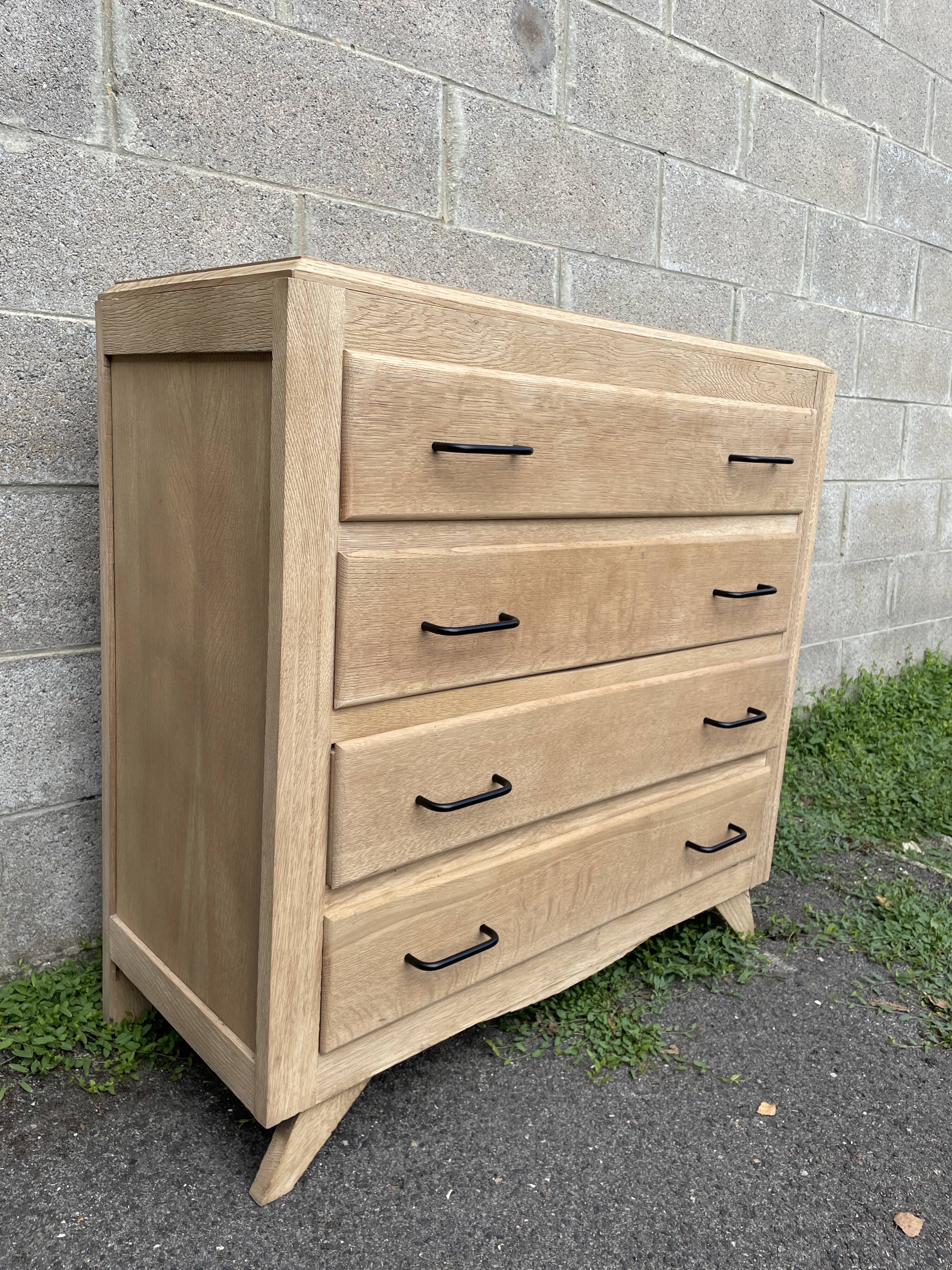 Old dresser restyled