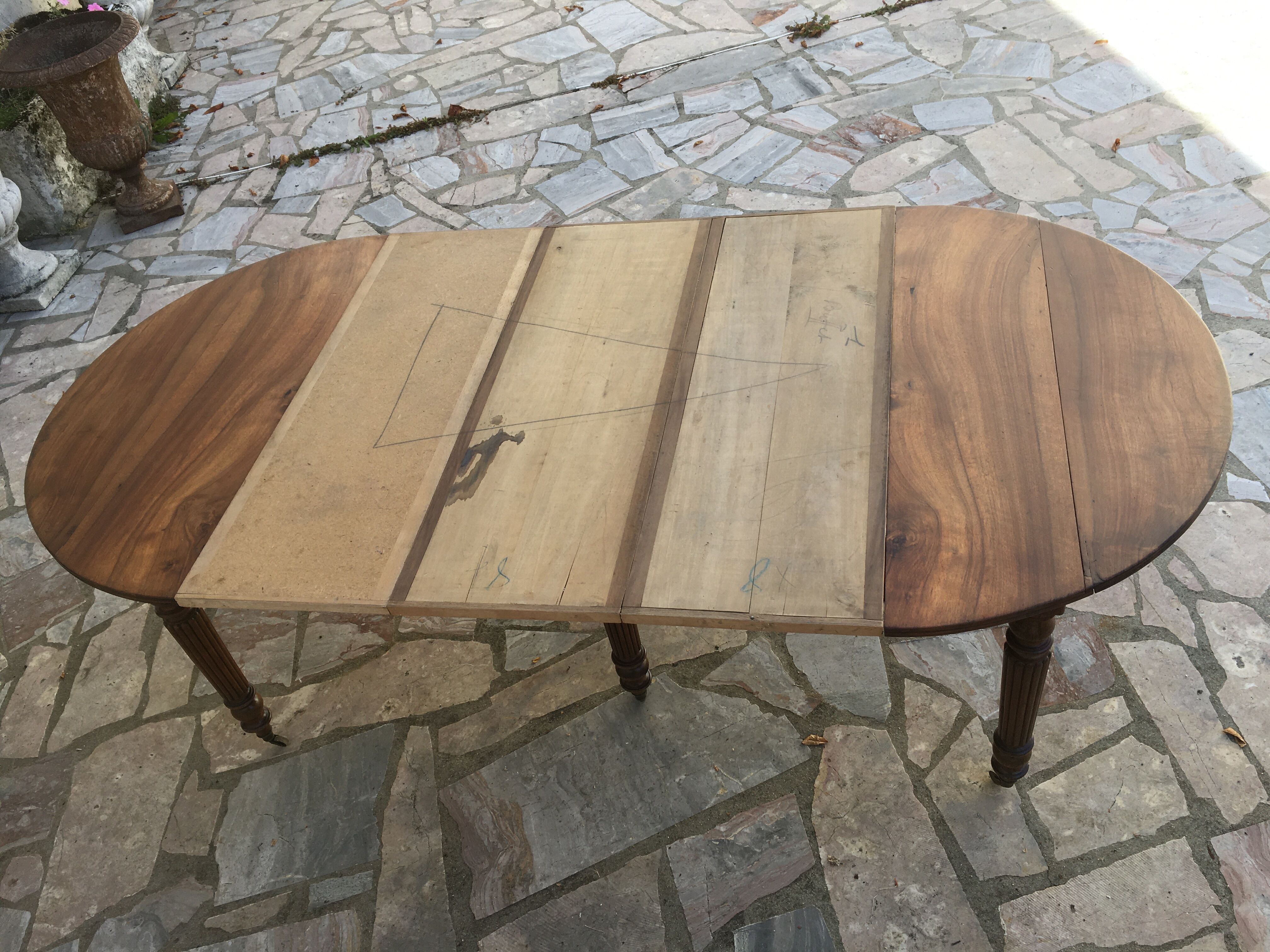 Round table 6 feet 3 solid walnut extensions