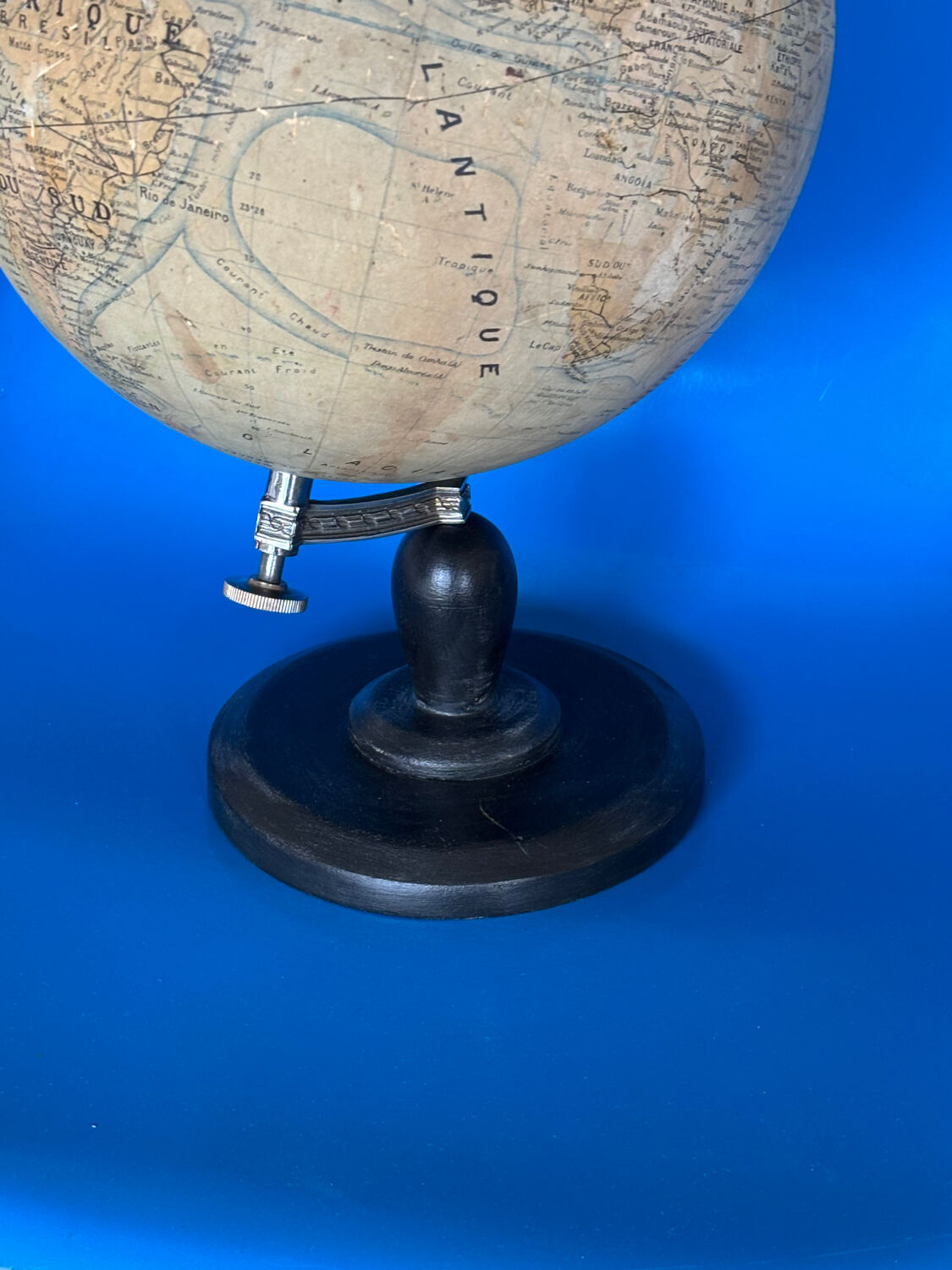 Terrestrial globe World map J. Forest, Girard and Barrere Paris 19th