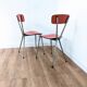 Paire de chaises en formica rouge