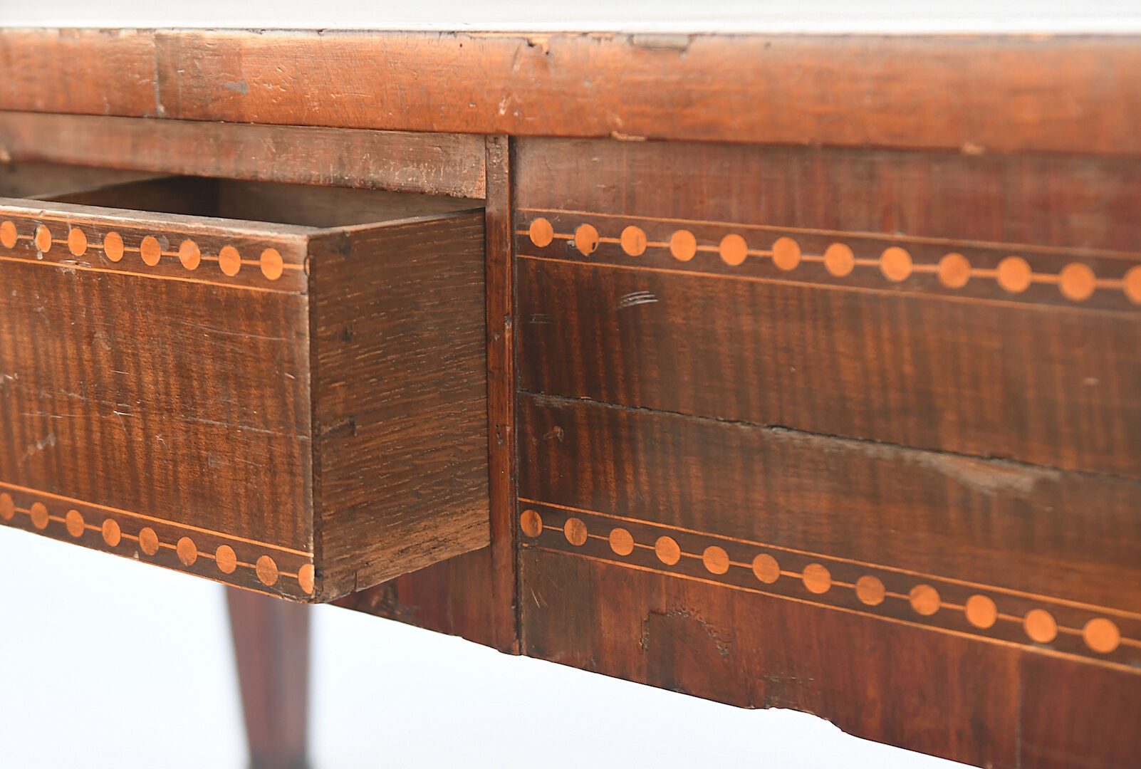 Office called "partner desk" opening with four drawers on its four faces