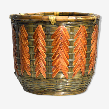 Braided wicker pot cover