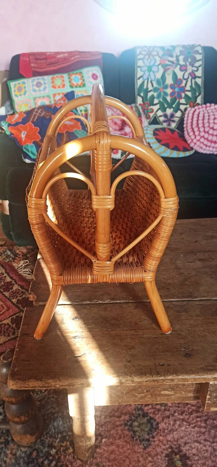 Rattan magazine rack