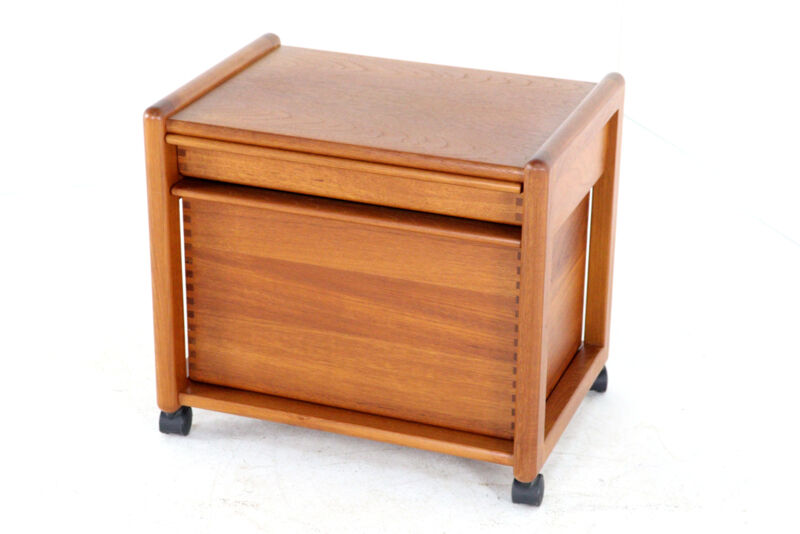 Table d'appoint Aksel Kjersgaard chariot n° 709 - design danois