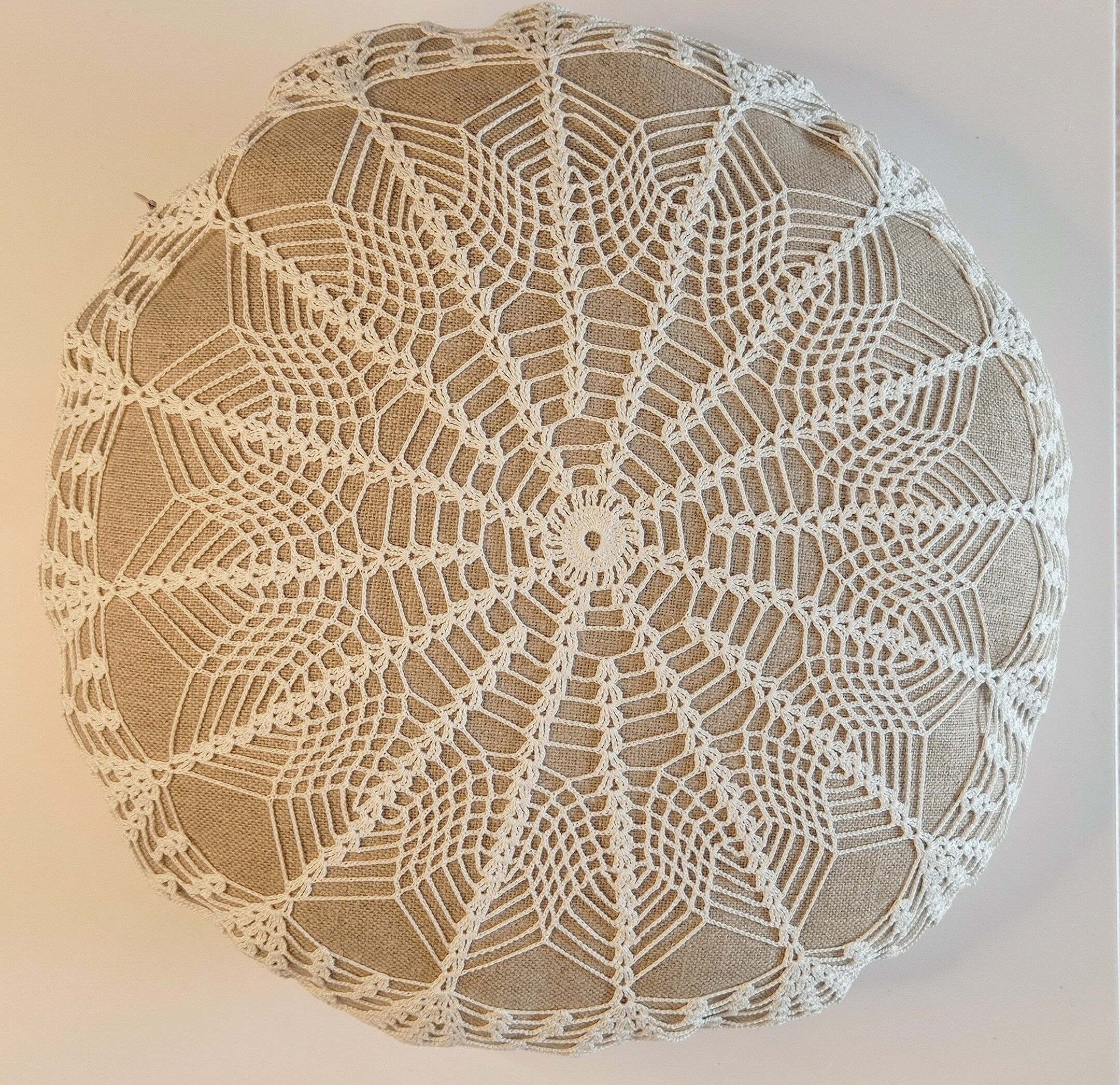 Coussin rond crochet