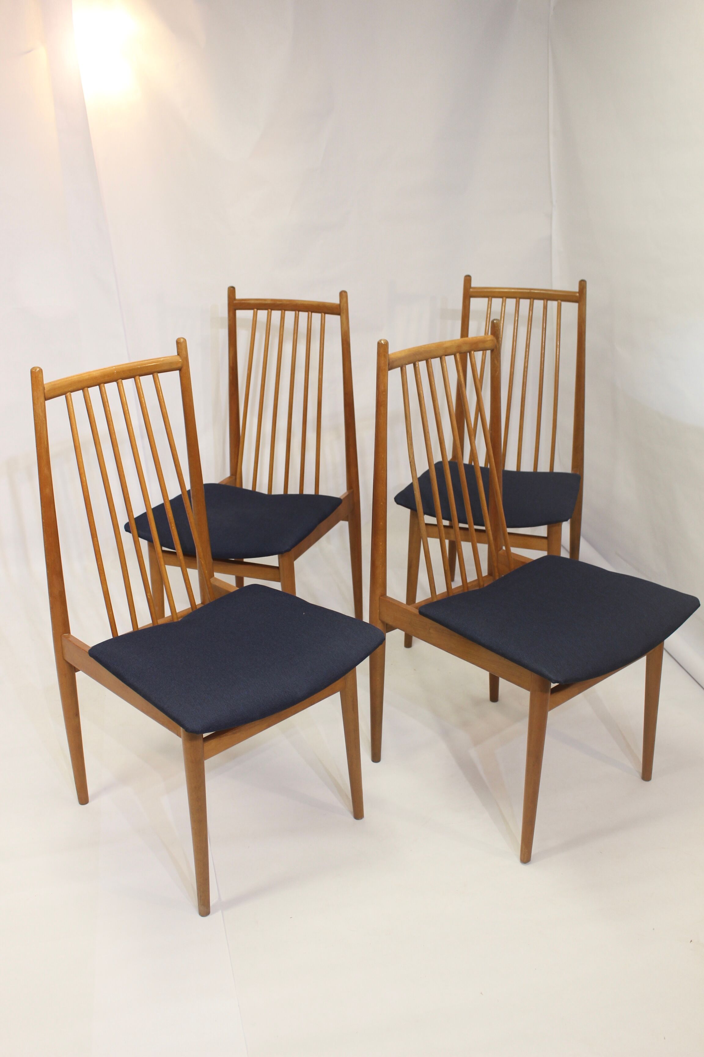 Set of 4 Scandinavian chairs year 70s