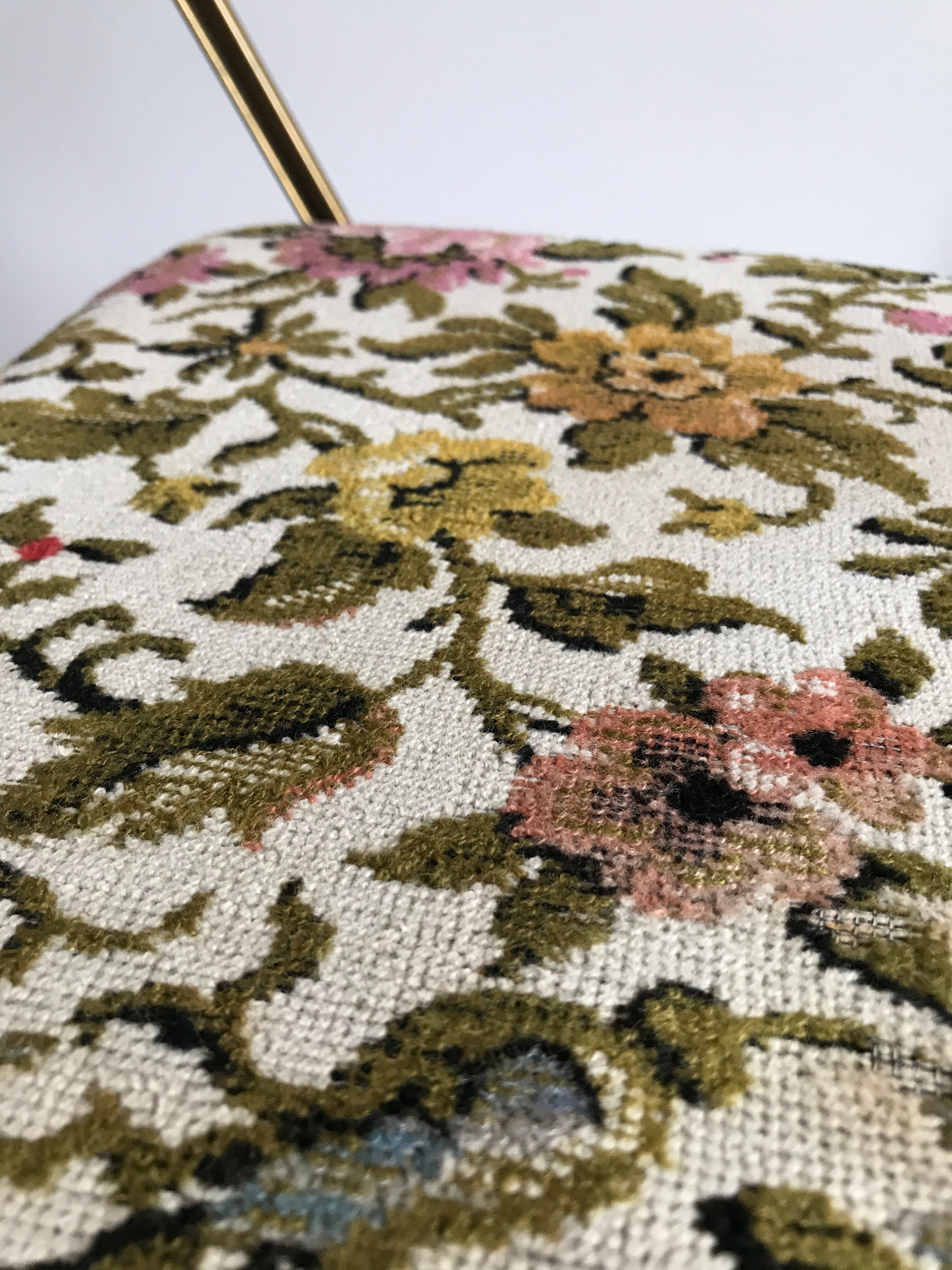 Chaise pliante vintage lafuma chantazur au tissu brodé fleuri