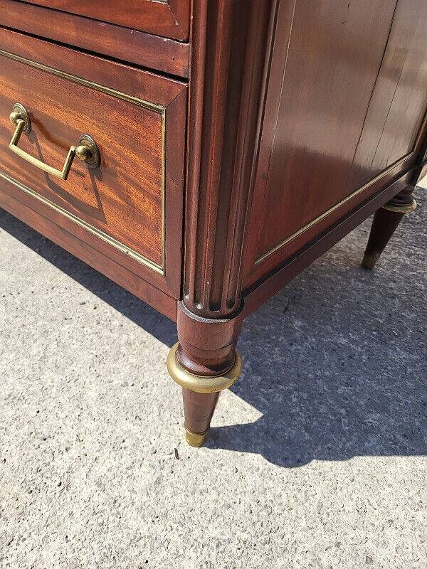 Louis xvi mahogany chest of drawers with 3 drawers from the 19th century