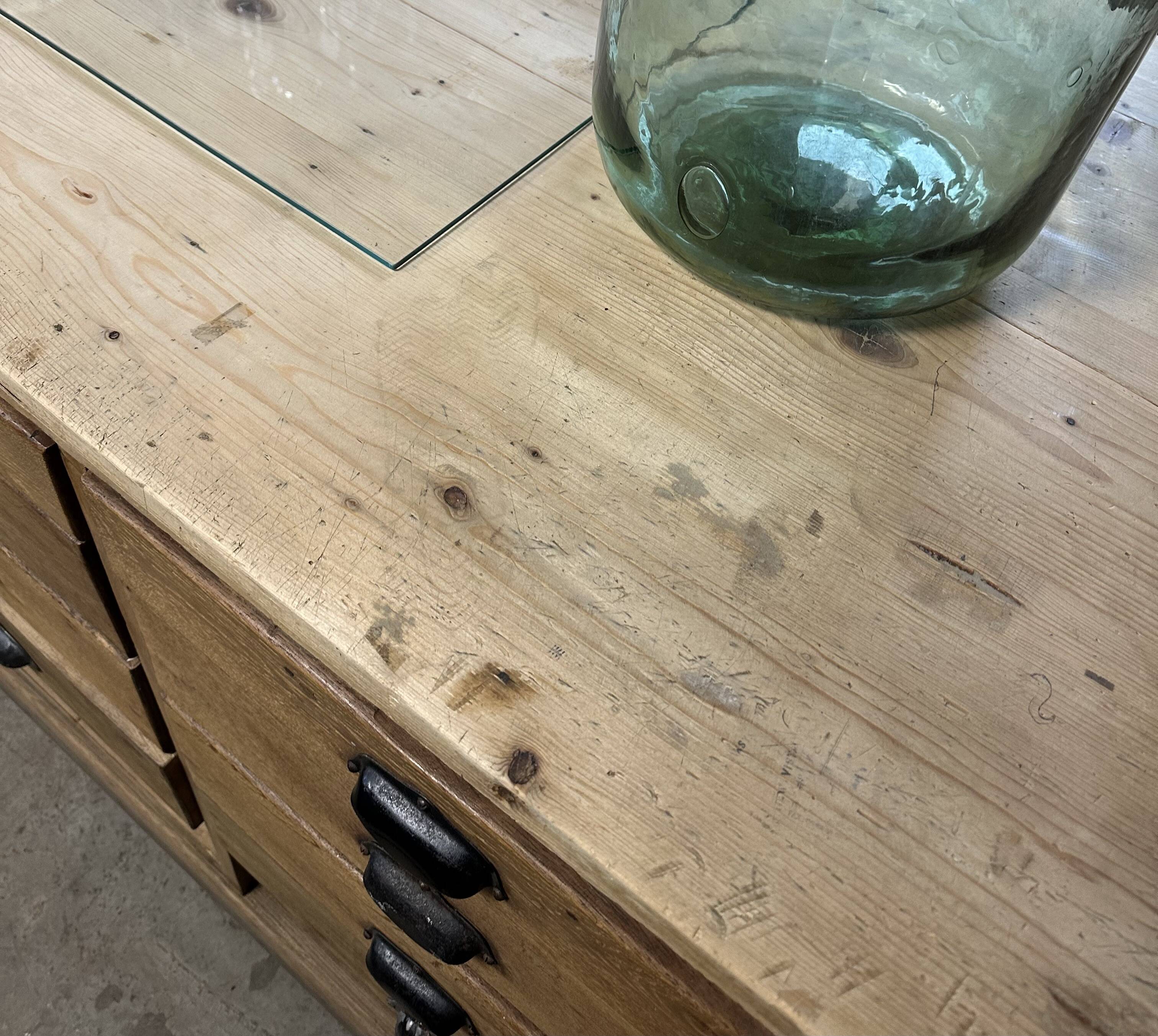 Large counter with drawers