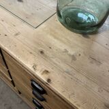 Large counter with drawers