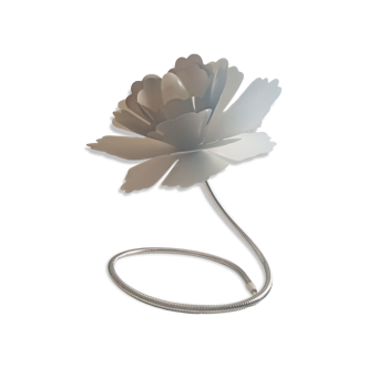 Grey and silver flower lamp