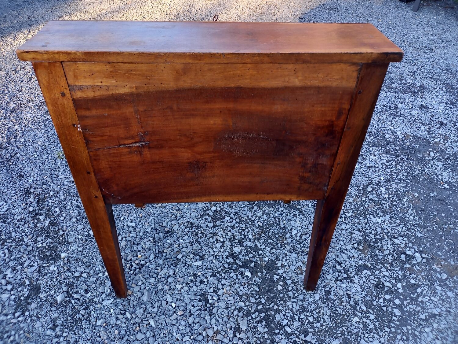 Speed bump desk Louis XVI