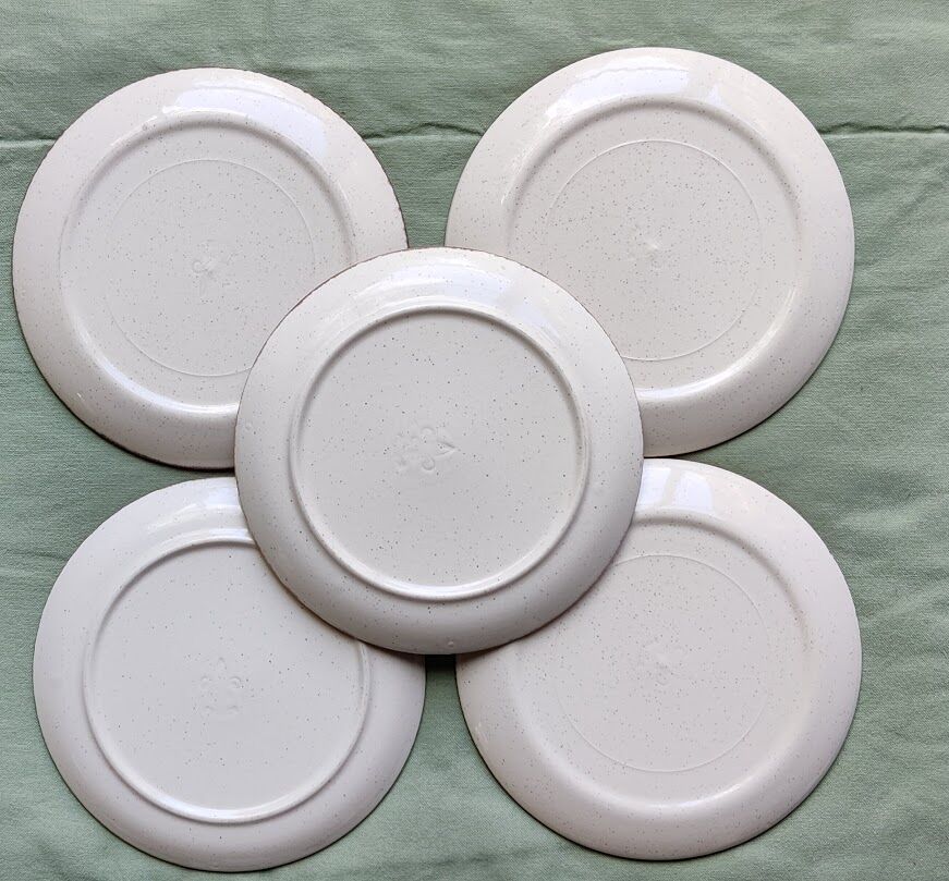 Lot of five flat sandstone plates