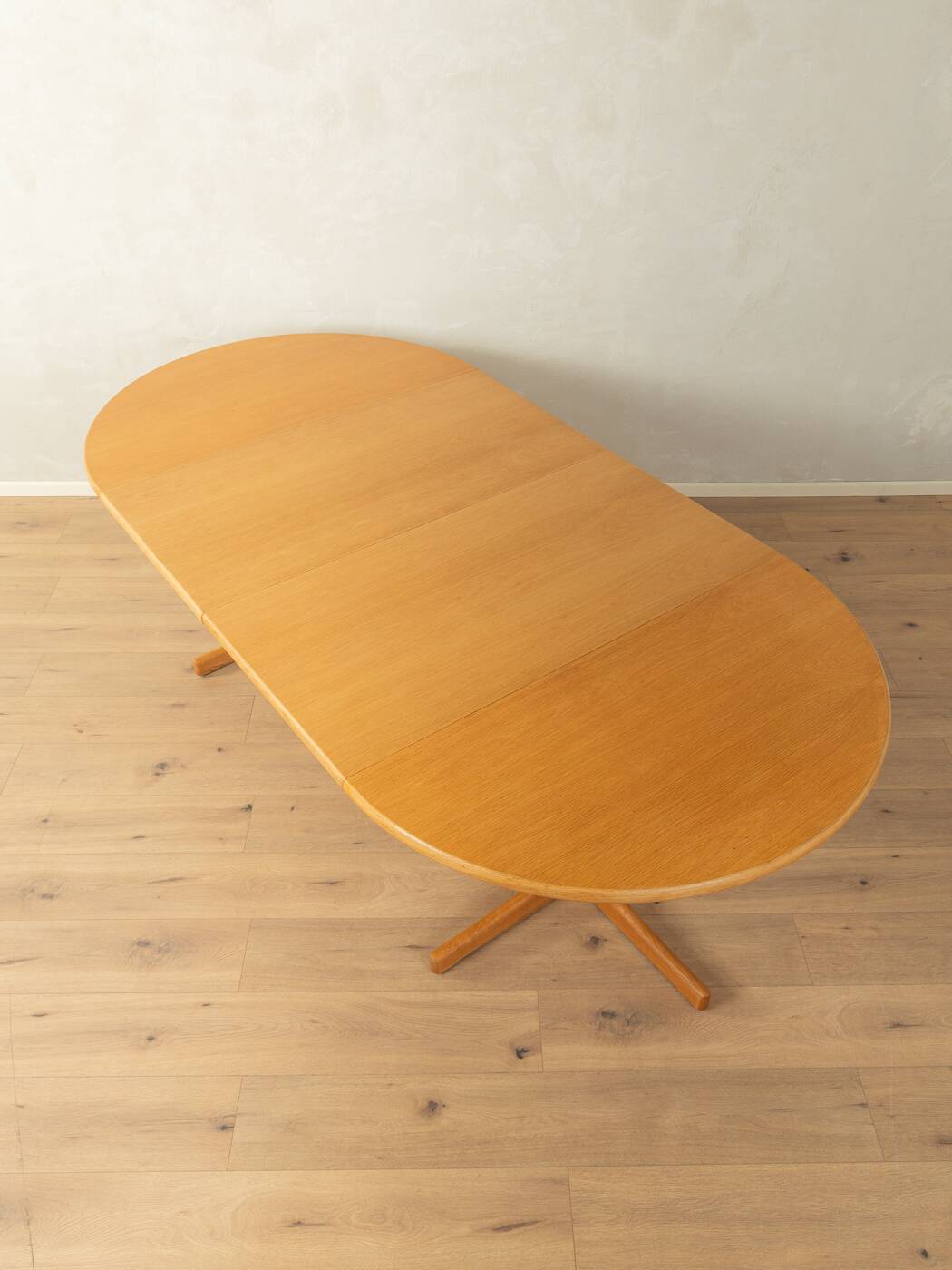 Classic extendable dining table with two extension leaves by Karl Erik Ekselius from the 1960s