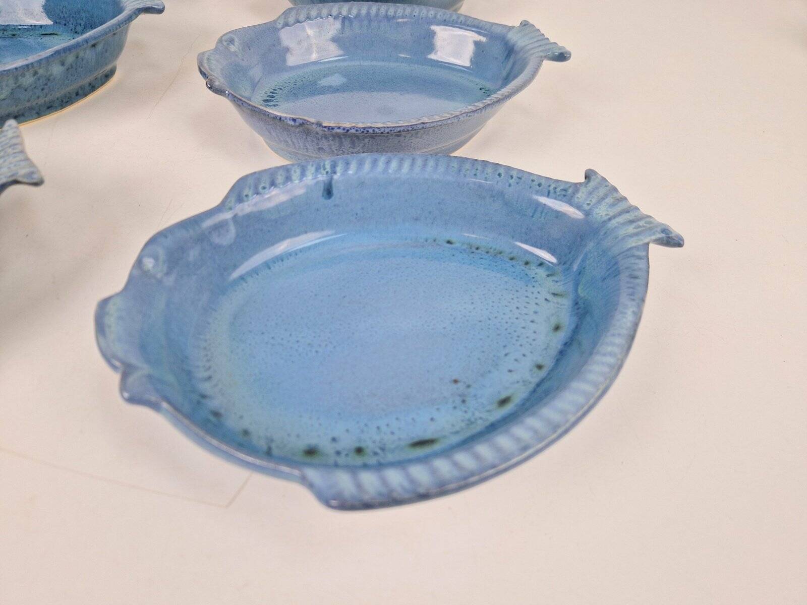 Assiettes en céramique bleue en forme de poisson par Aimé De Grimaud, France, 1970, ensemble de 6.