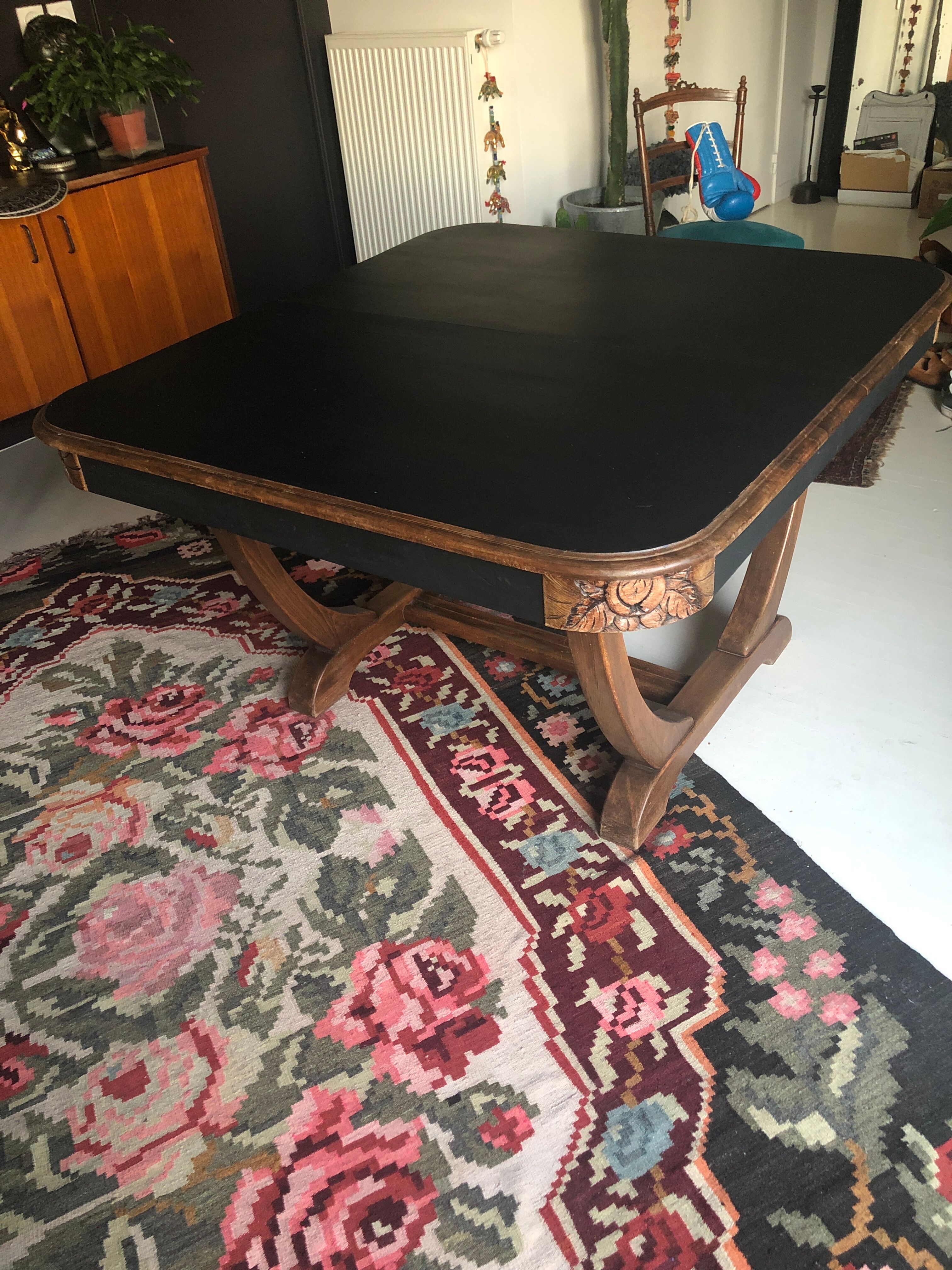 Art deco style dining table