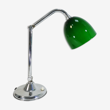 Chromr metal articulated desk lamp