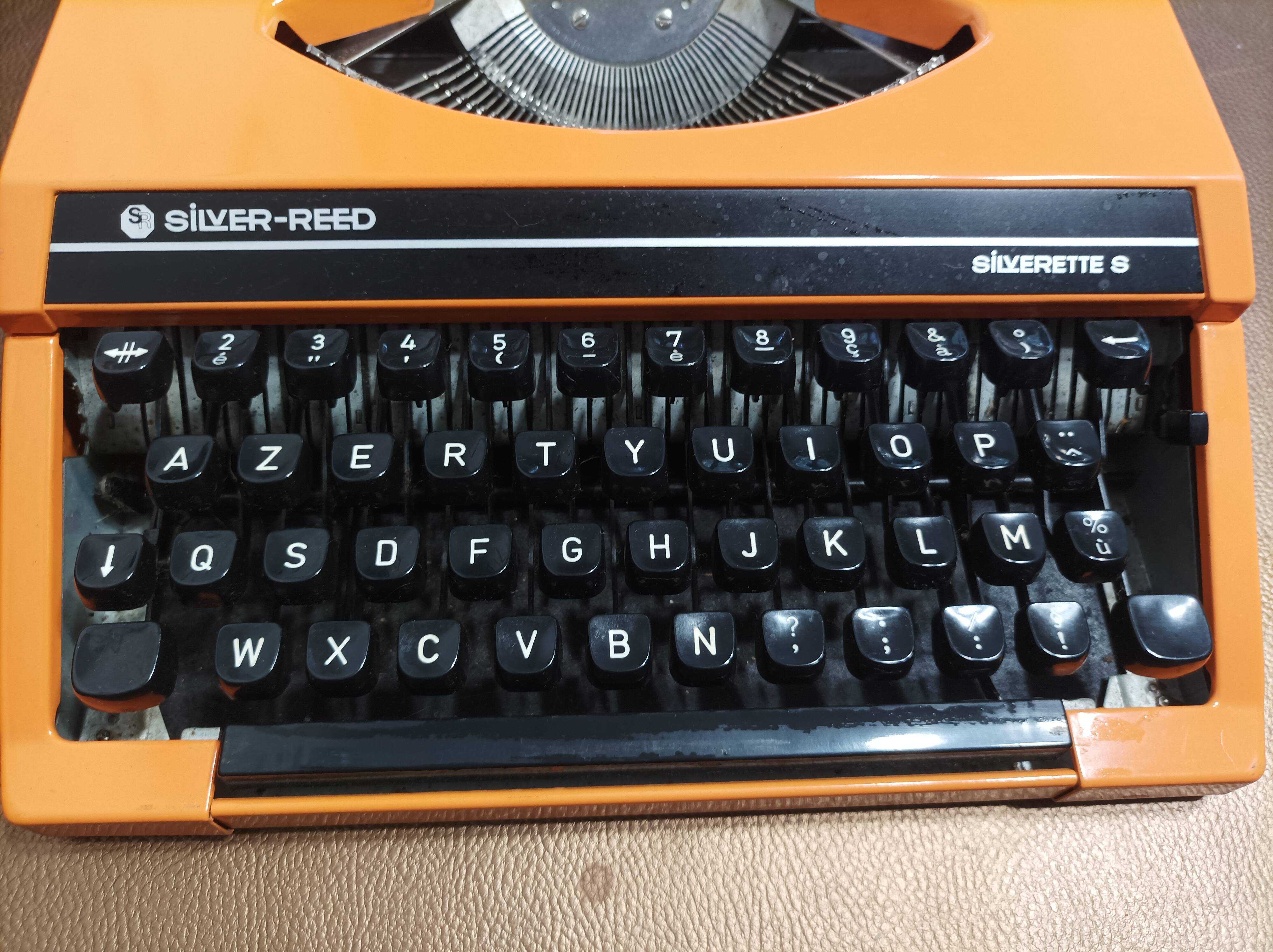 Silver Reed Silverette S Typewriter Orange