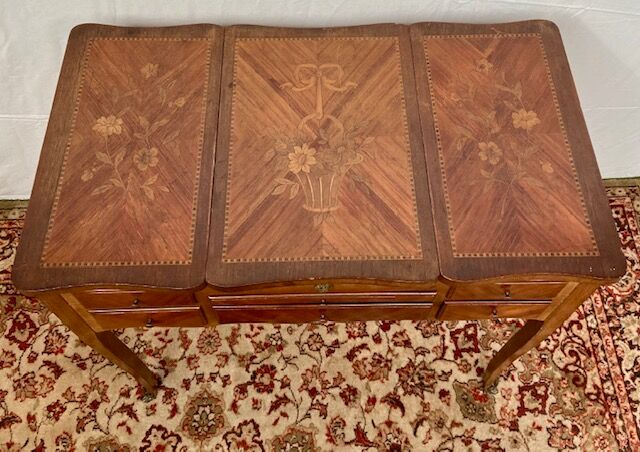 Louis XV dressing table in marquetry 20th
