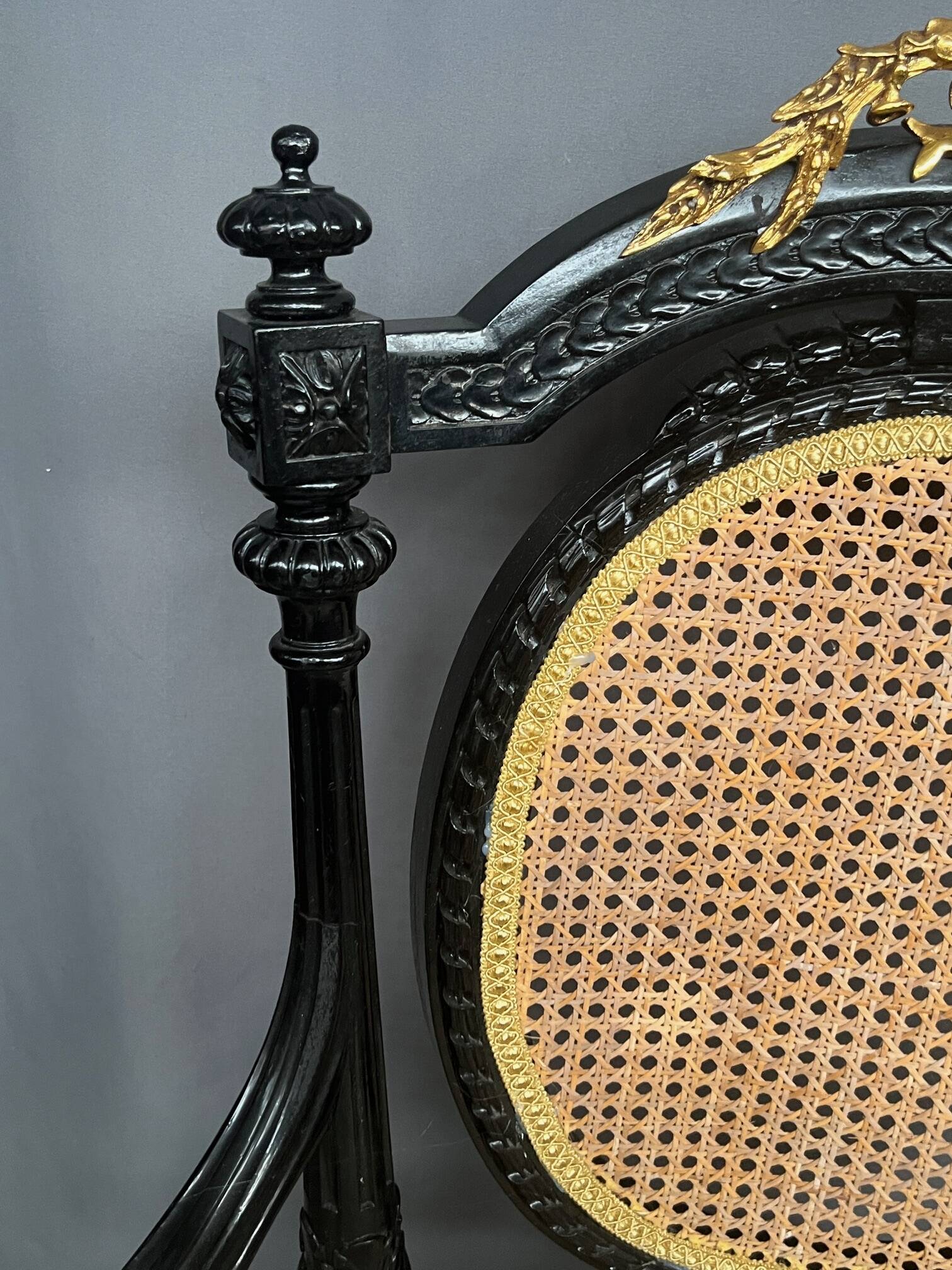 Paire de fauteuils Napoléon III.