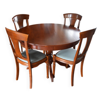 Table à manger + 4 chaises