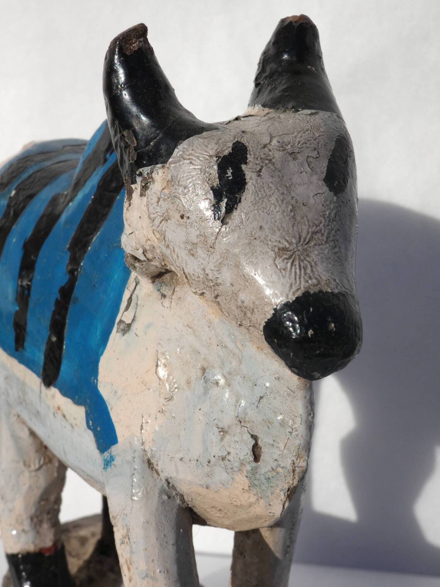 Nandi old indian cow patina and piece of origin india
