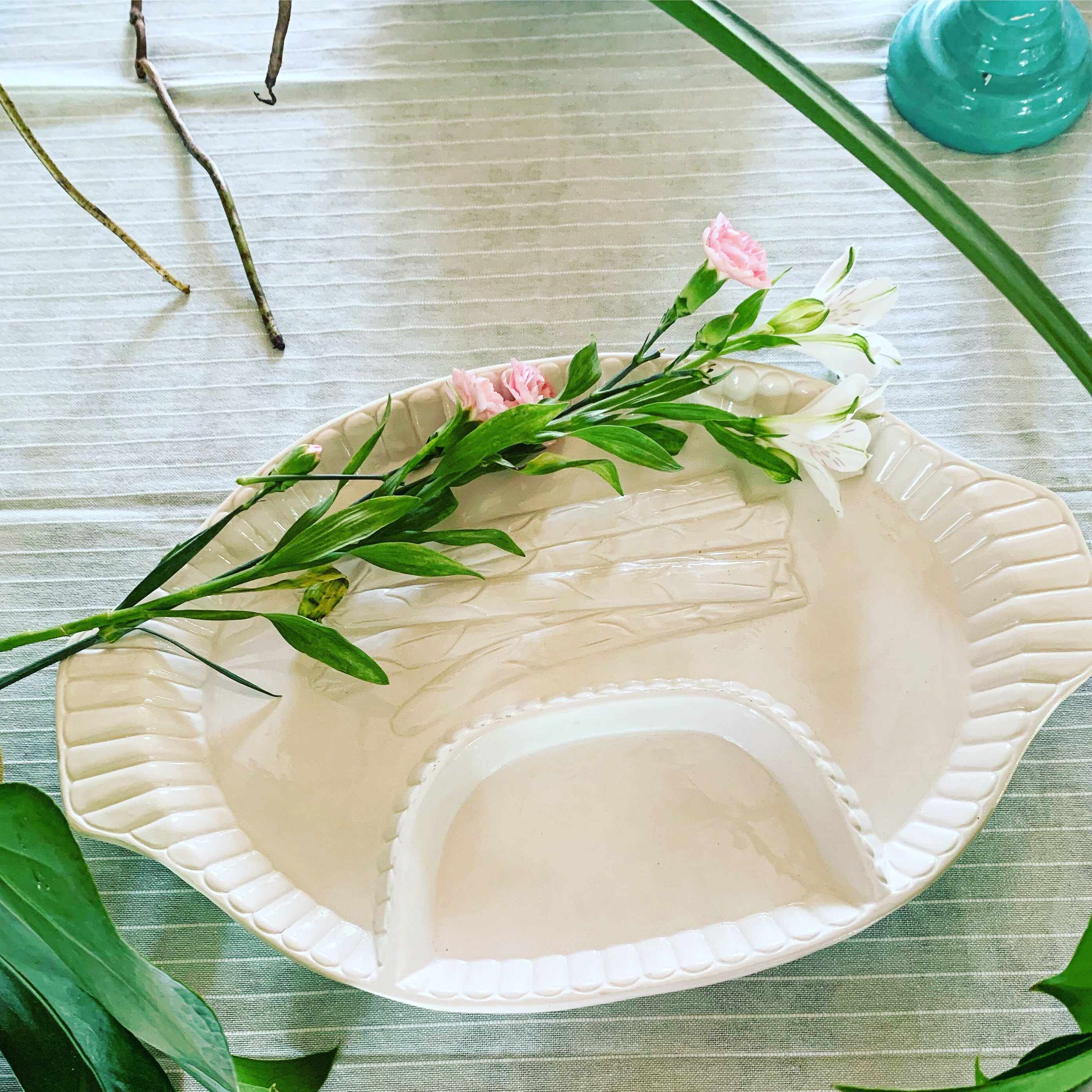 Porcelain asparagus dish