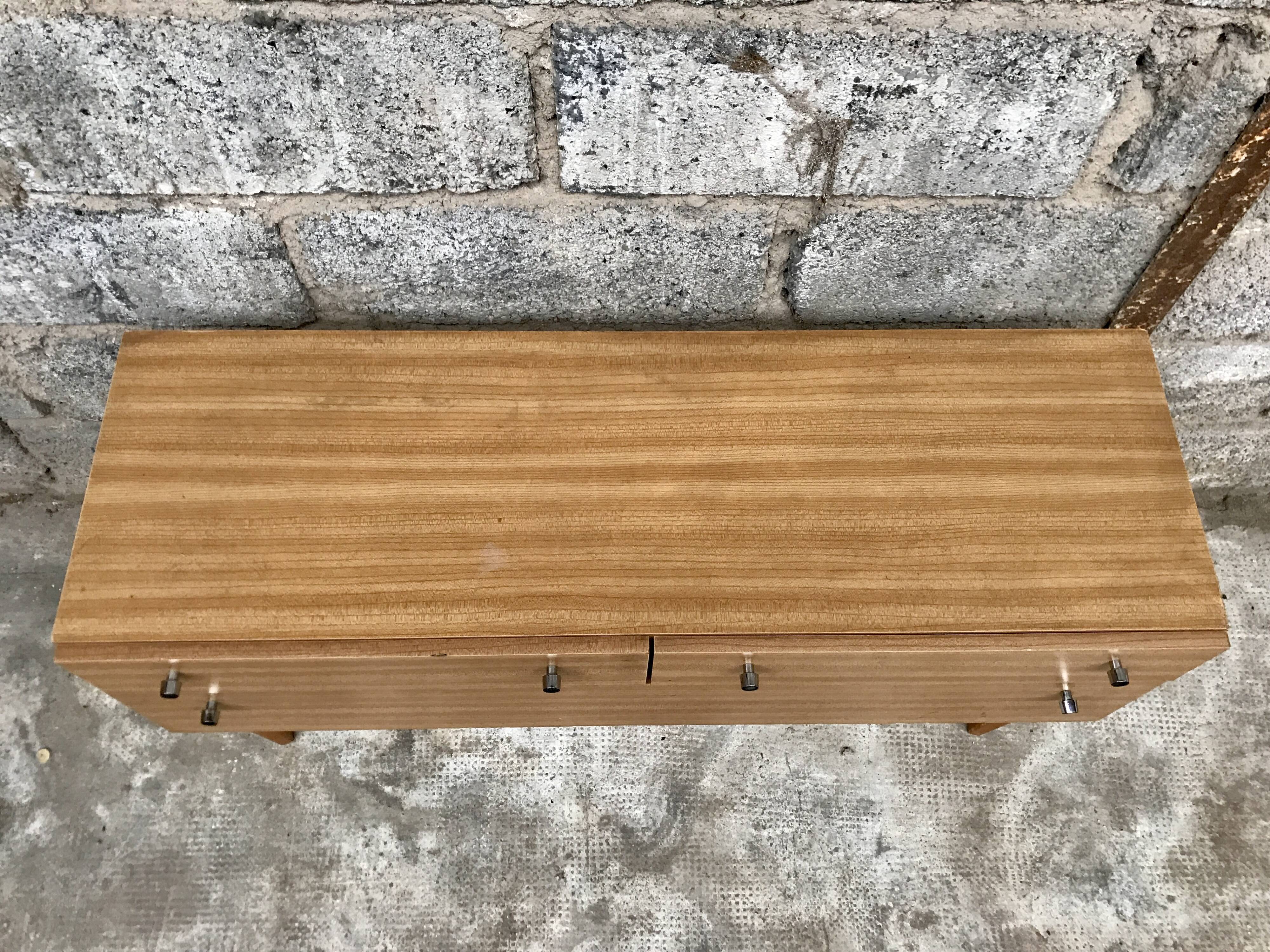 Meuble tv hifi enfilade look scandinave 1960 vintage en formica clair - vintage - pieds fuseaux