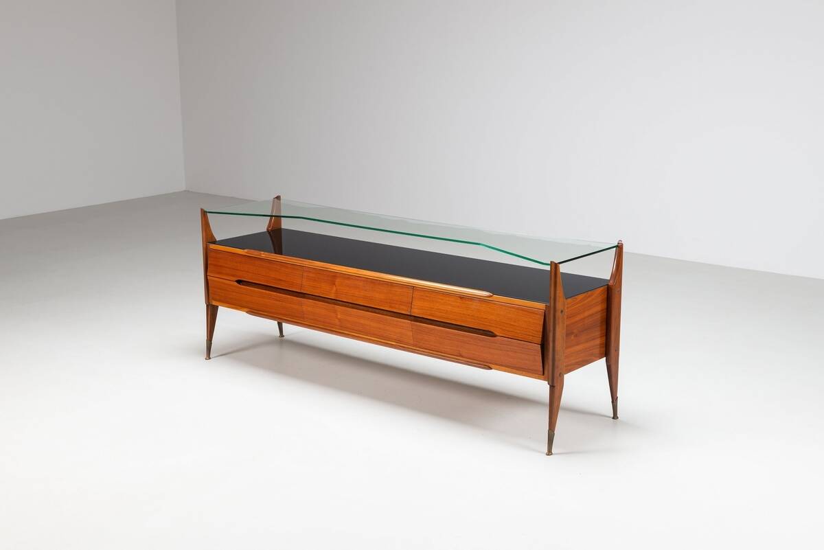 Buffet italien en noyer G. Cecchini e C. Cantu Italie 1950