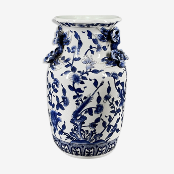 Porcelain vase from China blue décor