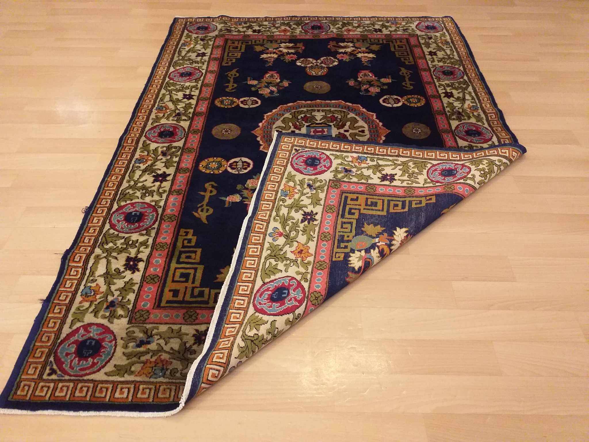 Handmade chinese rug 177x125cm