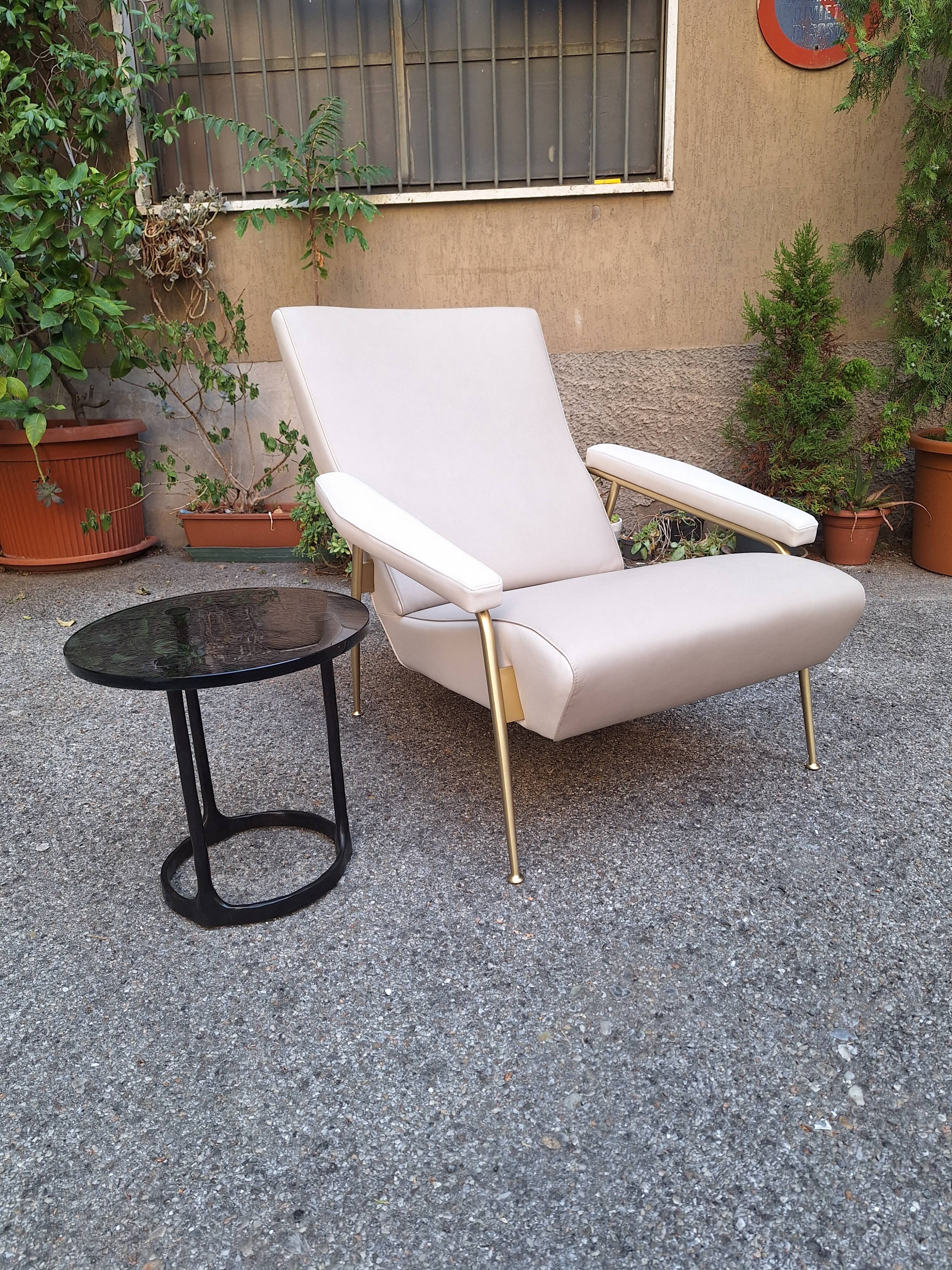 poltrona D.153.1 deza distex en cuir gio ponti pour molteni