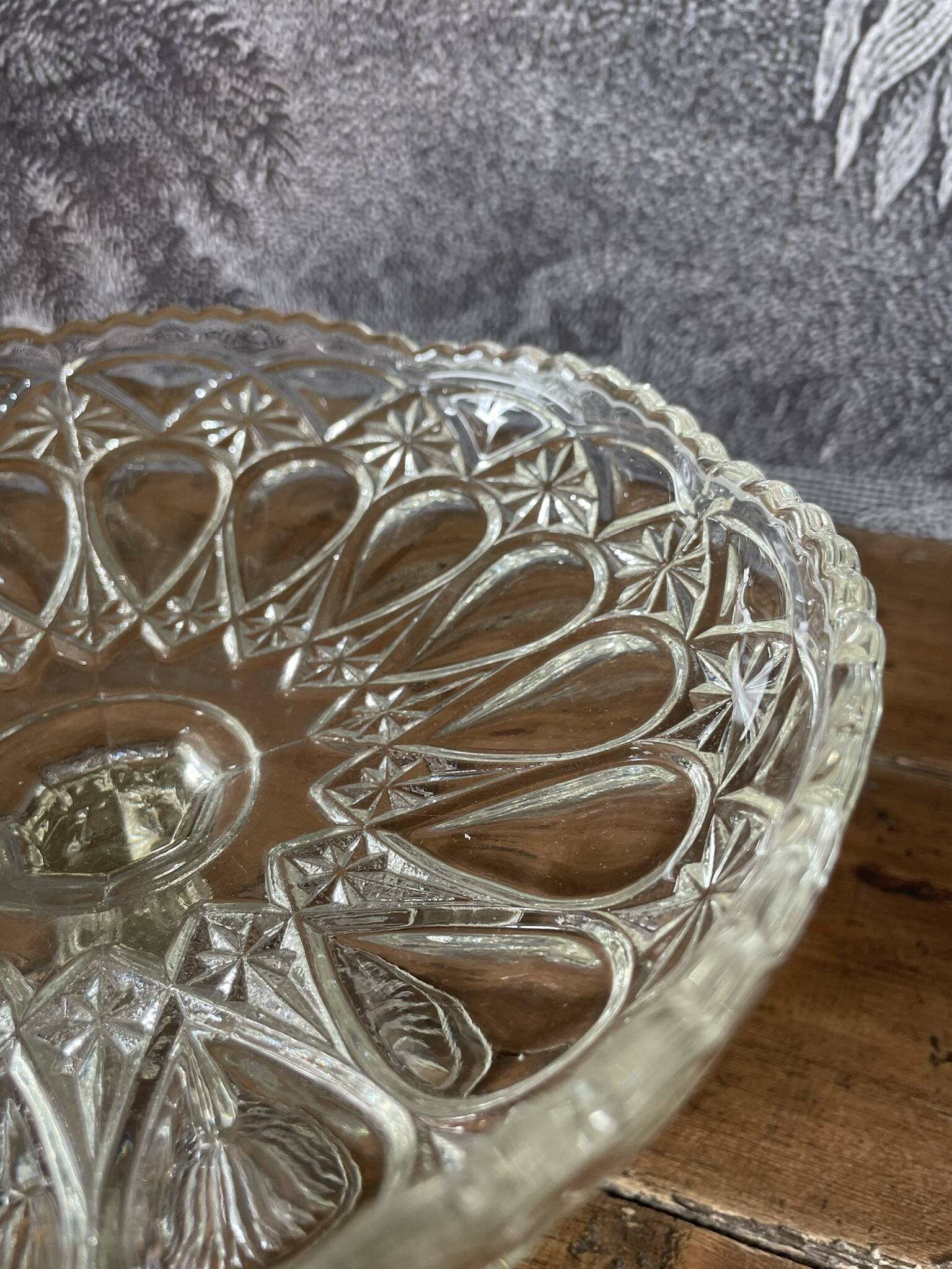 Molded glass fruit bowl