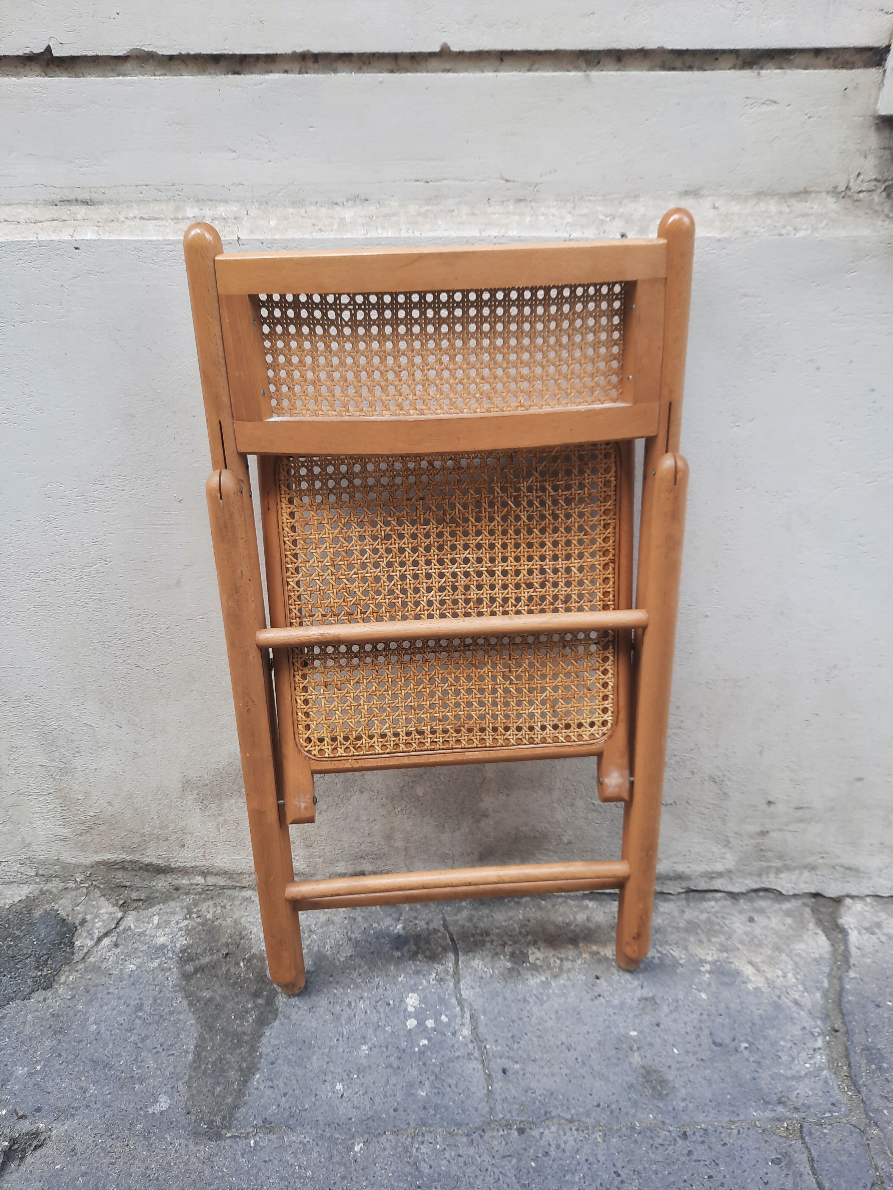 Folding chair