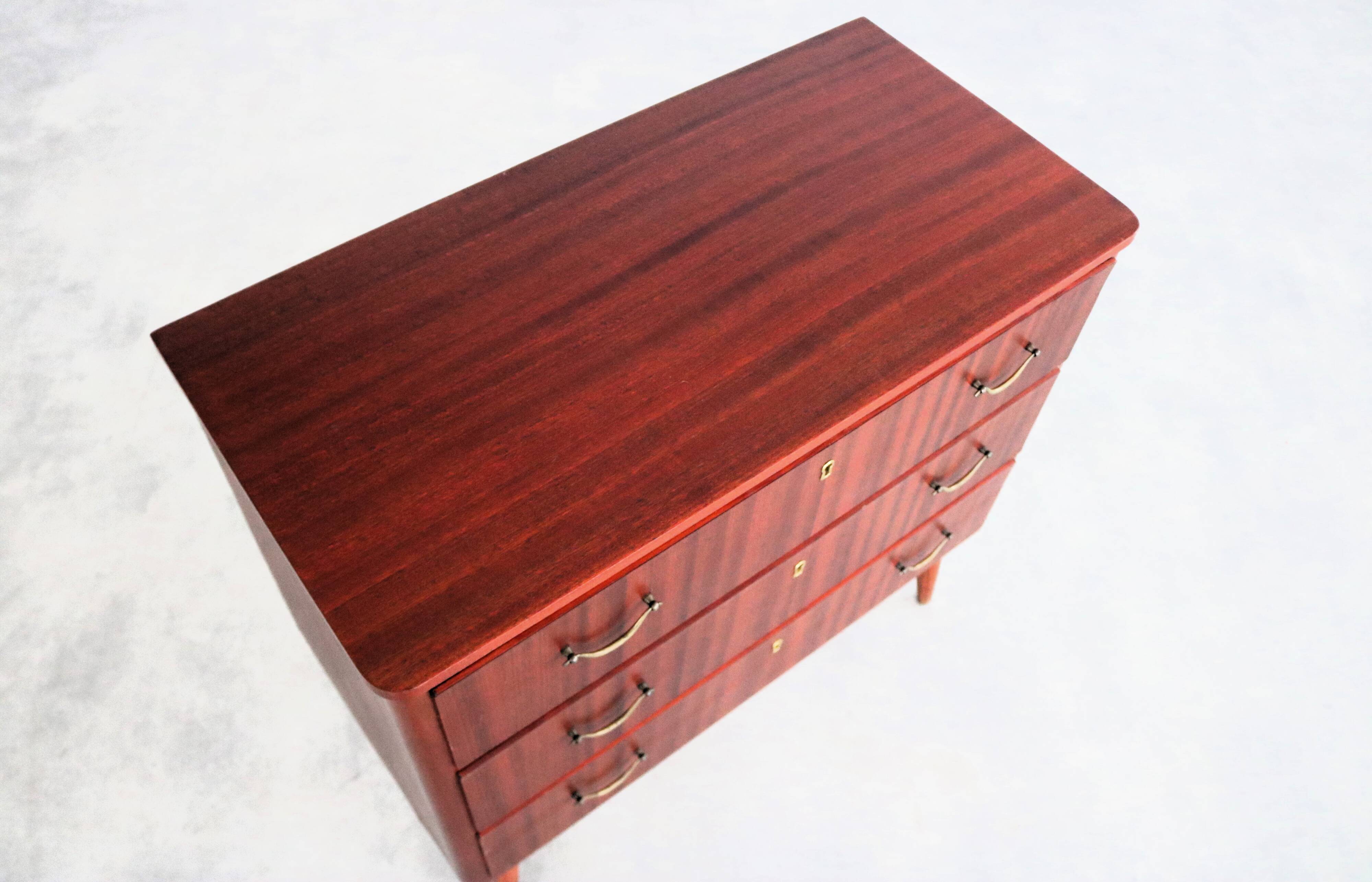 vintage chest of drawers | cupboard | 60s | Sweden