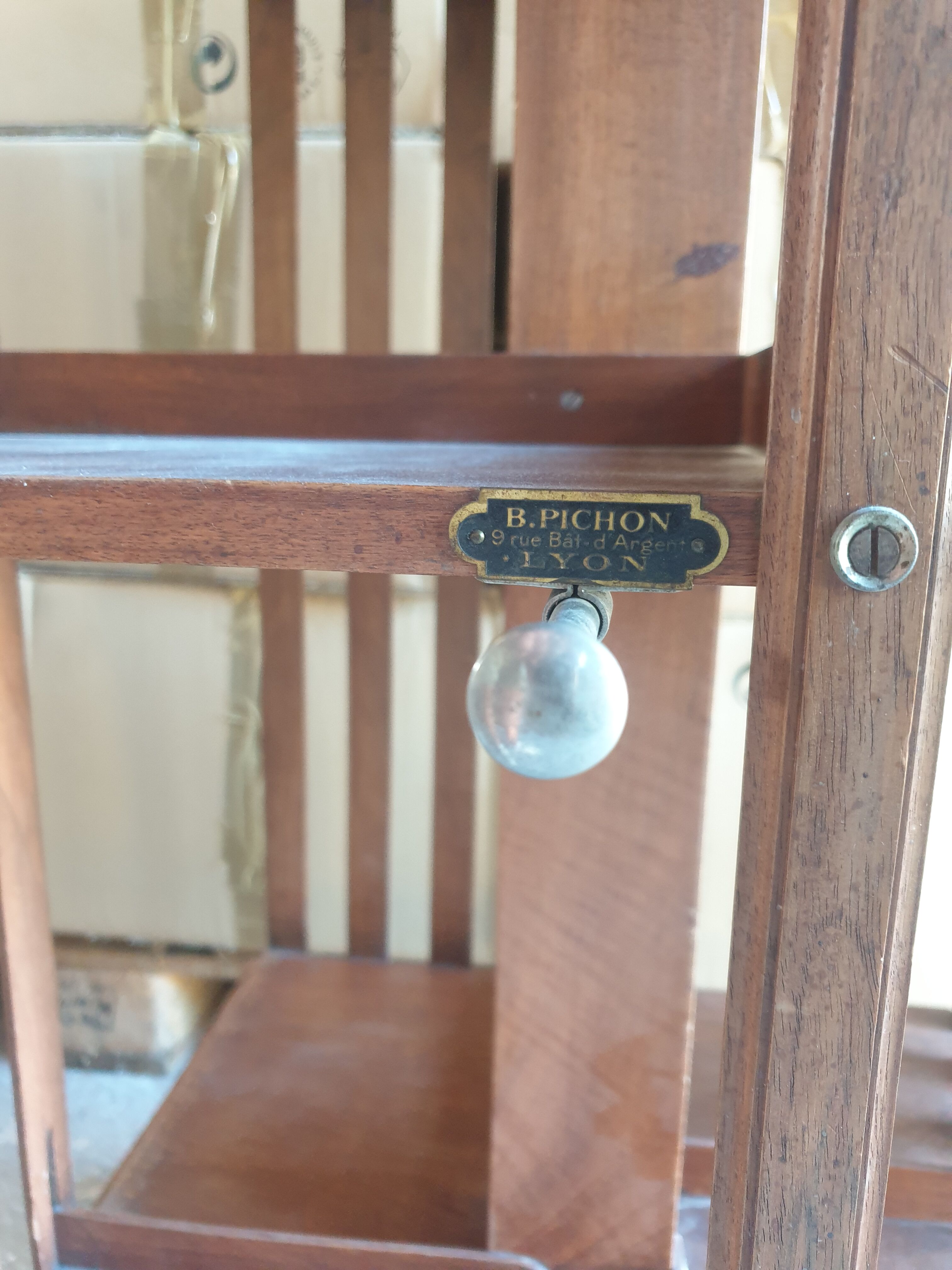 Swivel library lectern walnut b pichon in lyon XlXe
