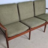 Vintage Scandinavian sofa by Svend Aage Eriksen for Glostrup 1960