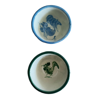 2 glazed stoneware bowls decorated rooster blue and green