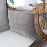 Two-seater canapé in Restoration / Louis-Philippe style – Reupholstered by an artisan.