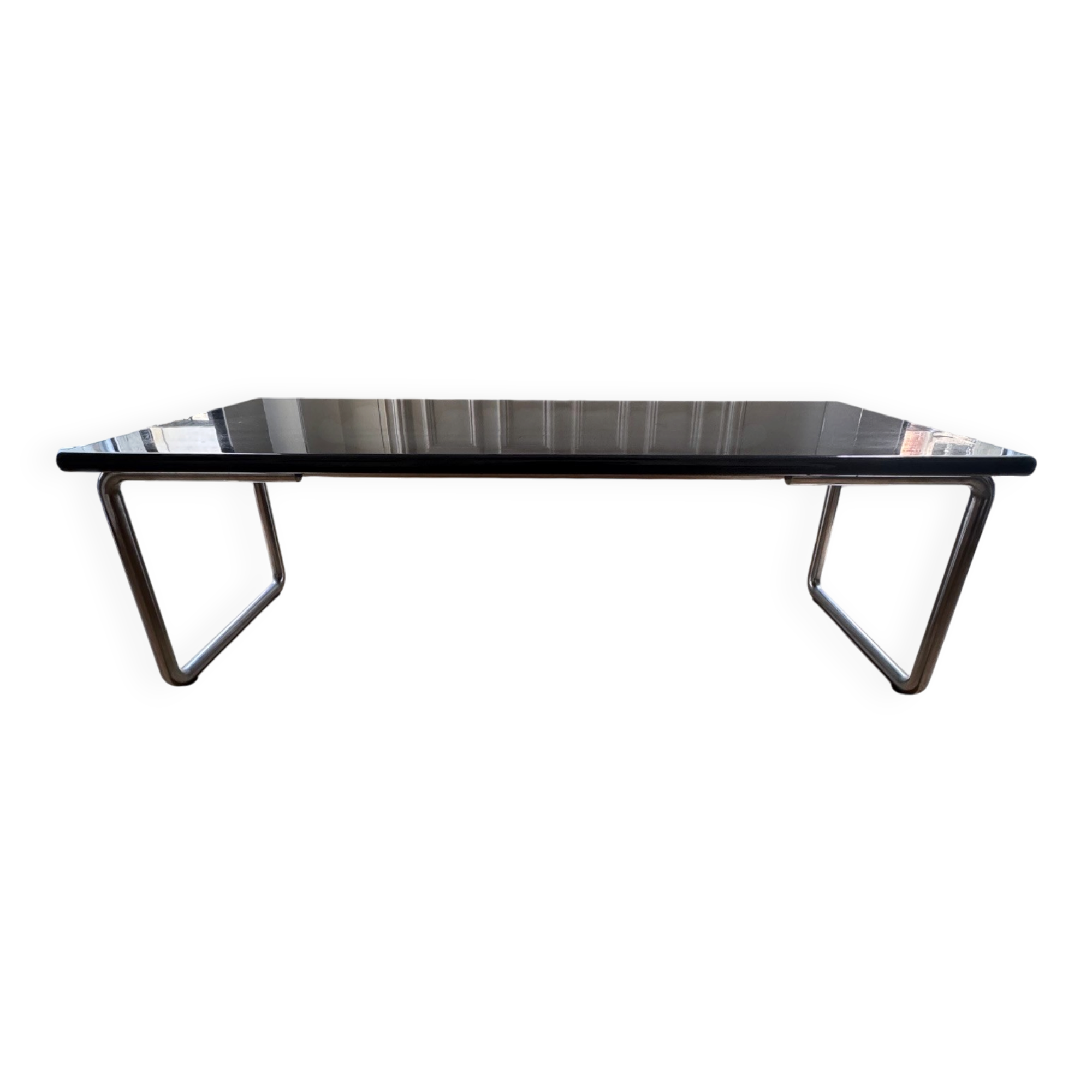 Table laquée noir - vers 1970