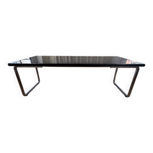 Table laquée noir -