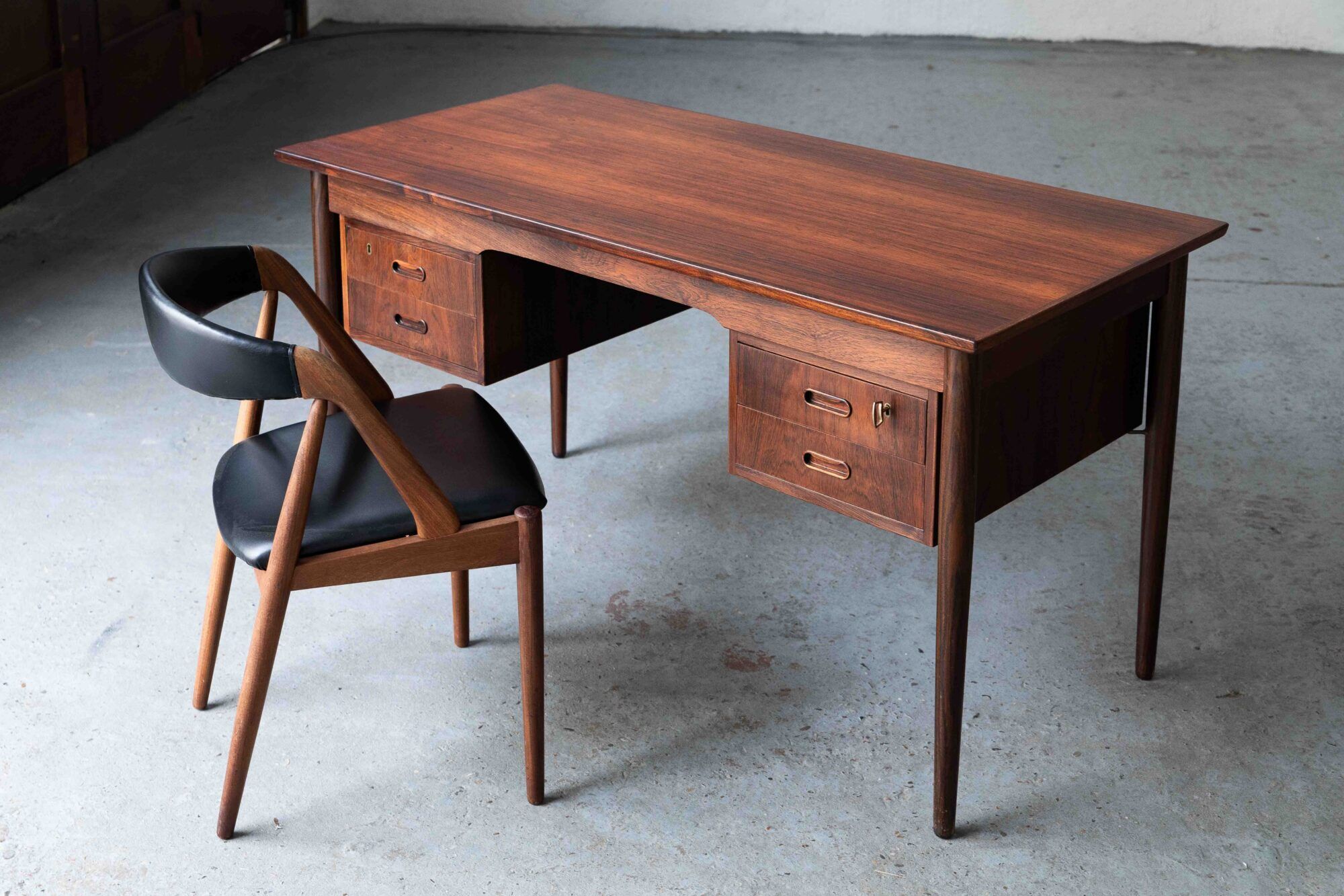Writing desk designed by Arne Vodder